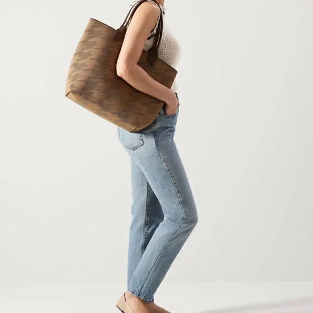 Rothy’s Lightweight Tote Dark Camel Houndstooth Collector’s Edition - Picture 2 of 8